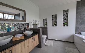 Apto lujo con jacuzzi,piso 4